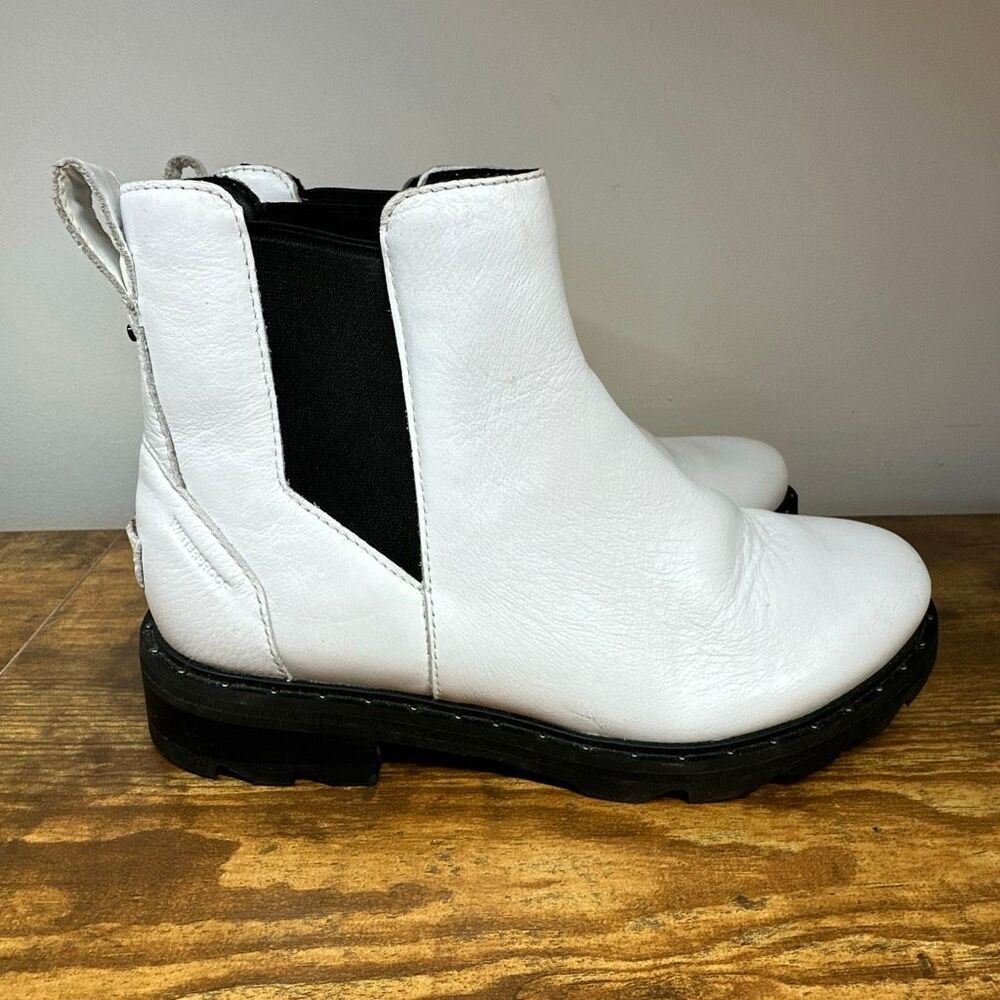 Sorel‎ Lennox Chelsea Boot Women's 8.5 White Slip on Ankle Booties Waterproof
